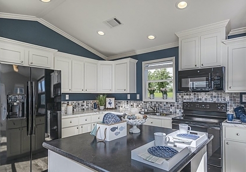  Beautiful Oak Creek tiny home kitchen in Denton, TX