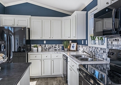  Modern Tiny home kitchen in Wainwright, OK